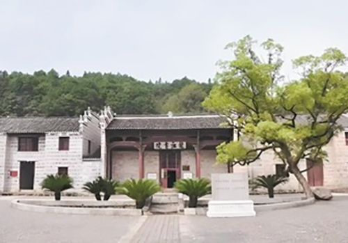 红军第一个教导队旧址——龙江书院。 作者供图