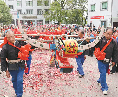 贵州各地秋季送新兵入伍剪影。