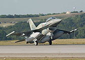 �ͽ���õ�50/52����F-16ս��