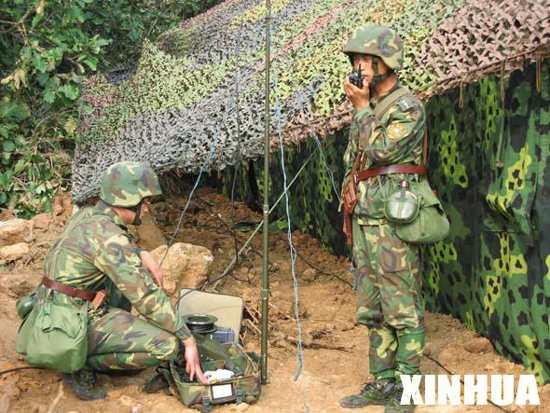 组图:解放军确山2006军演精彩回顾 (2)