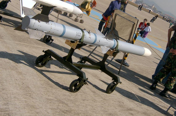 台购美400枚新型导弹确保空中生命线