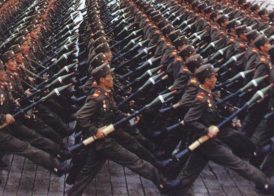 外界称朝鲜将举行大型阅兵 展示其新型武器 (5