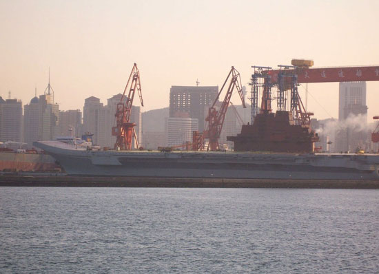 造不造航母是中国自己的事 要由中国自己决定