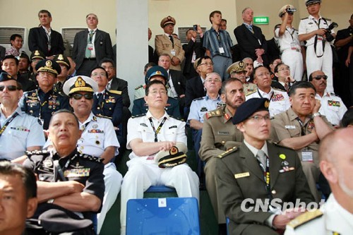 广州军区政委和妻子_广州军区司令员是谁