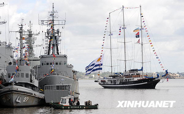 组图:乌拉圭海军帆船教练舰结束环球航行