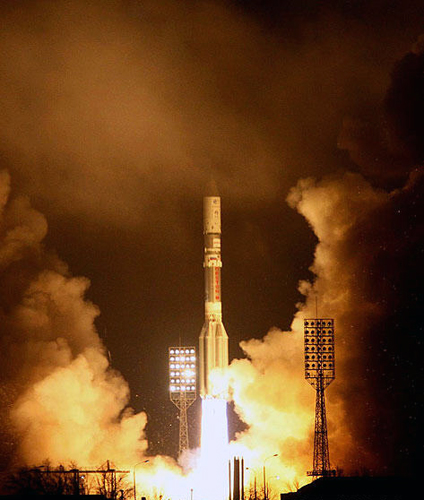 图片新闻:俄罗斯成功发射一颗欧洲通信卫星