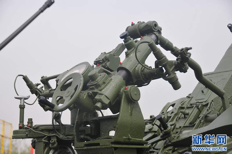 高清:中国预备役部队59式57毫米高射炮特写(8