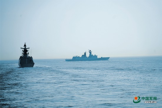 海军某支队瞄准海上作战需要开展联合训练