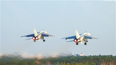 冬日，空军航空兵某旅组织飞行训练。姜广振摄