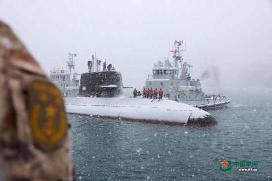 潜艇返航泊岸。时佳龙摄